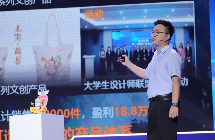 携手校友企业 0033990威尼斯文创中心推动校园文化建设提质增效