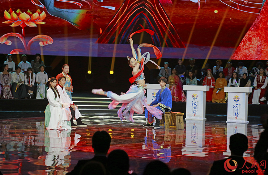 第十七届“汉语桥”世界中学生中文比赛总决赛现场。人民网记者 崔新耀摄